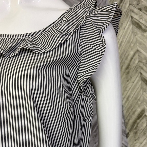 Tommy Hilfiger gray and White Striped Dress, size medium - Picture 4 of 12